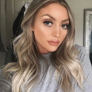 Meet your Posher, Kelli